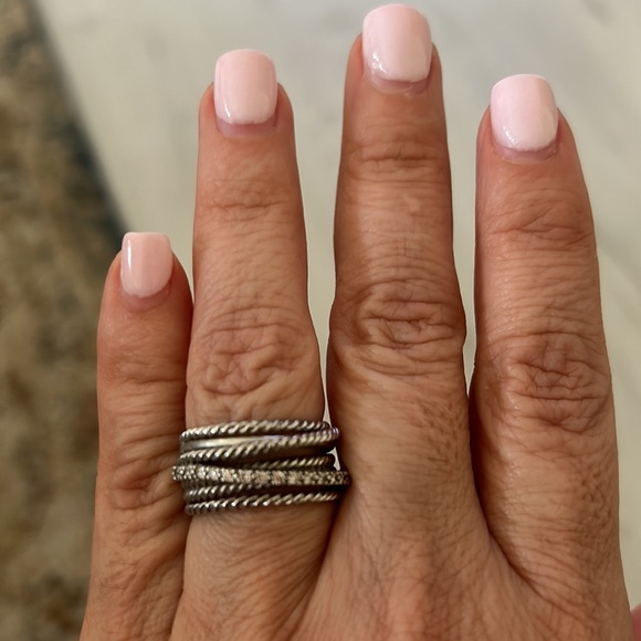 Silver and diamond ring excellent condition bag and box included - Picture 2 of 4